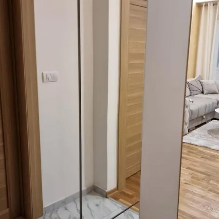 Magnat Lux Sa Garazom Apartament