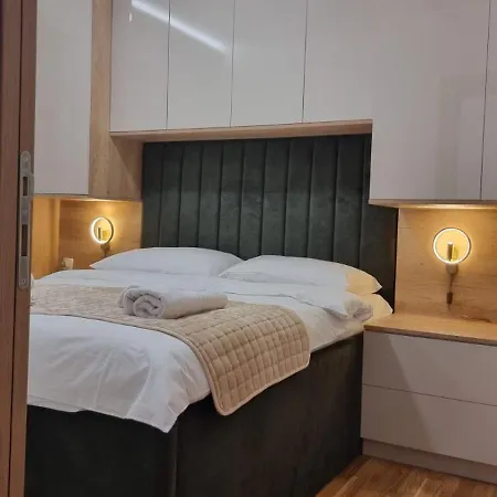 Apartament Magnat Lux Sa Garazom