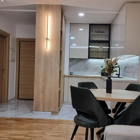 Magnat Lux Sa Garazom Zlatibor