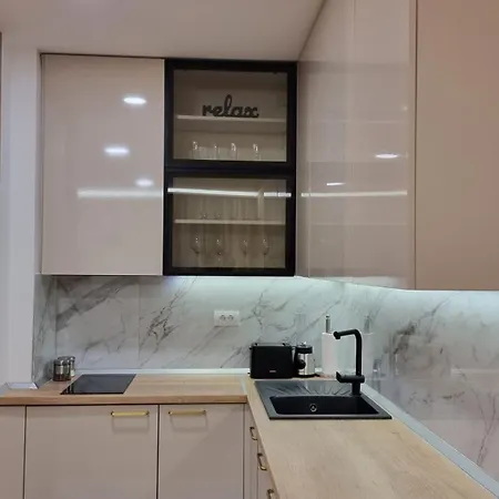 Magnat Lux Sa Garazom Apartment