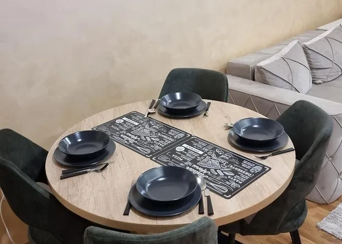 Апартаменты Magnat Lux Sa Garazom